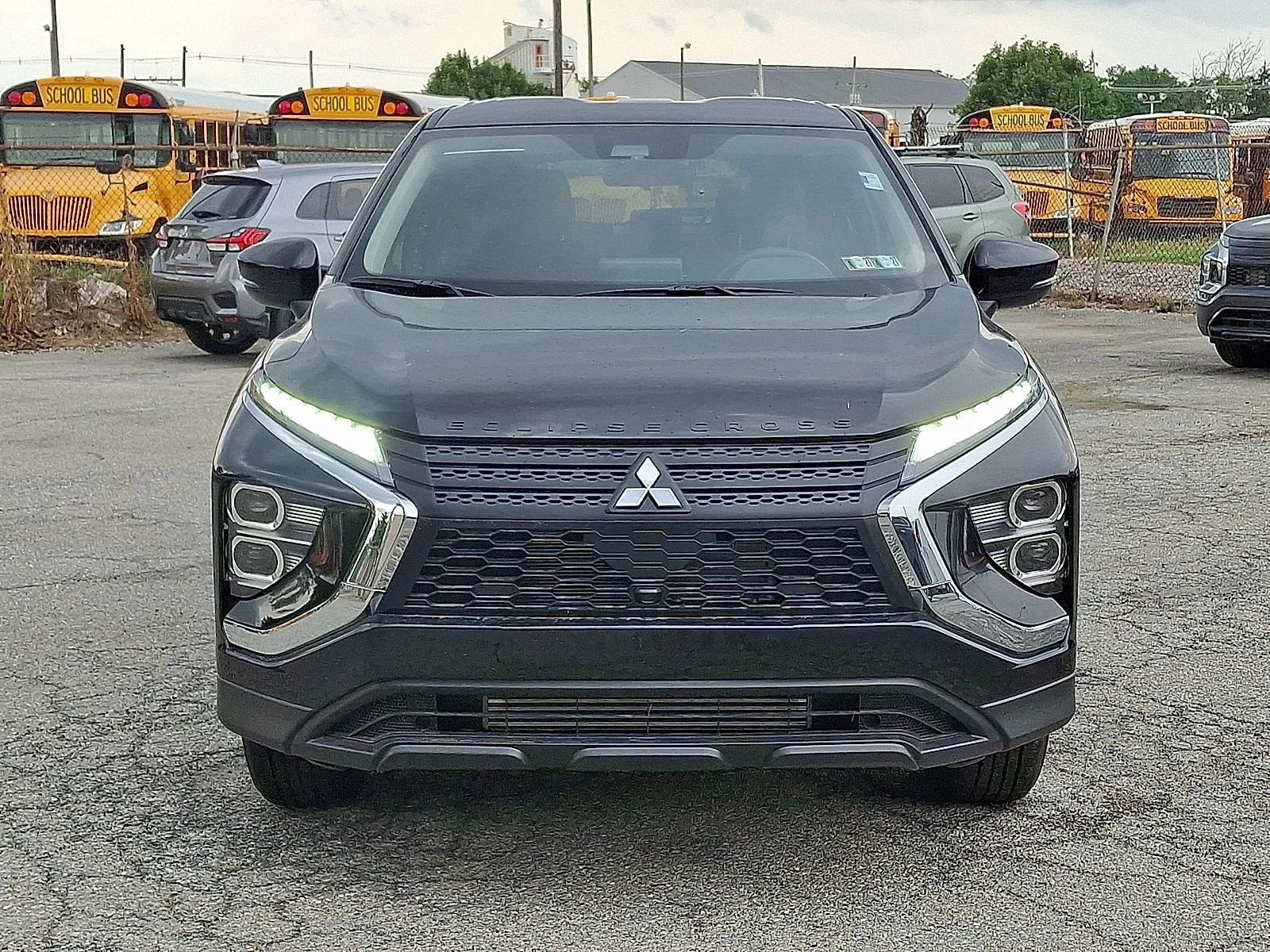 New 2026 Black Mitsubishi ES image 3