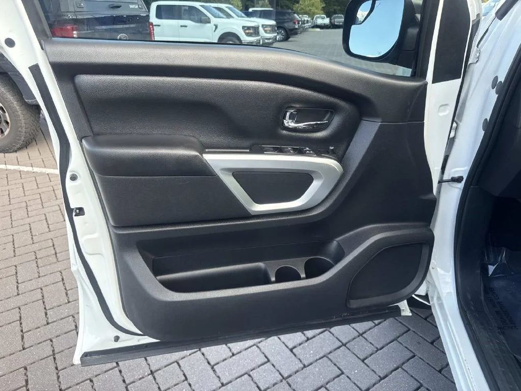 Used 2018 White Nissan SV image 14