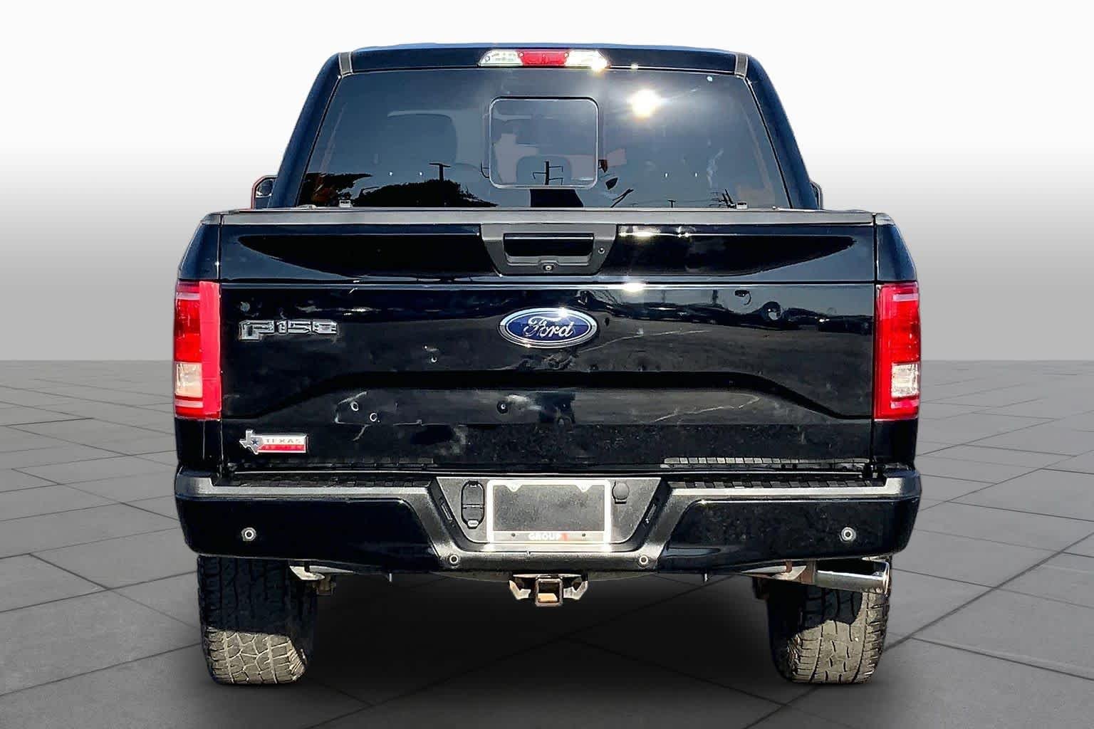 Used 2017 Shadow Black Ford XLT image 5