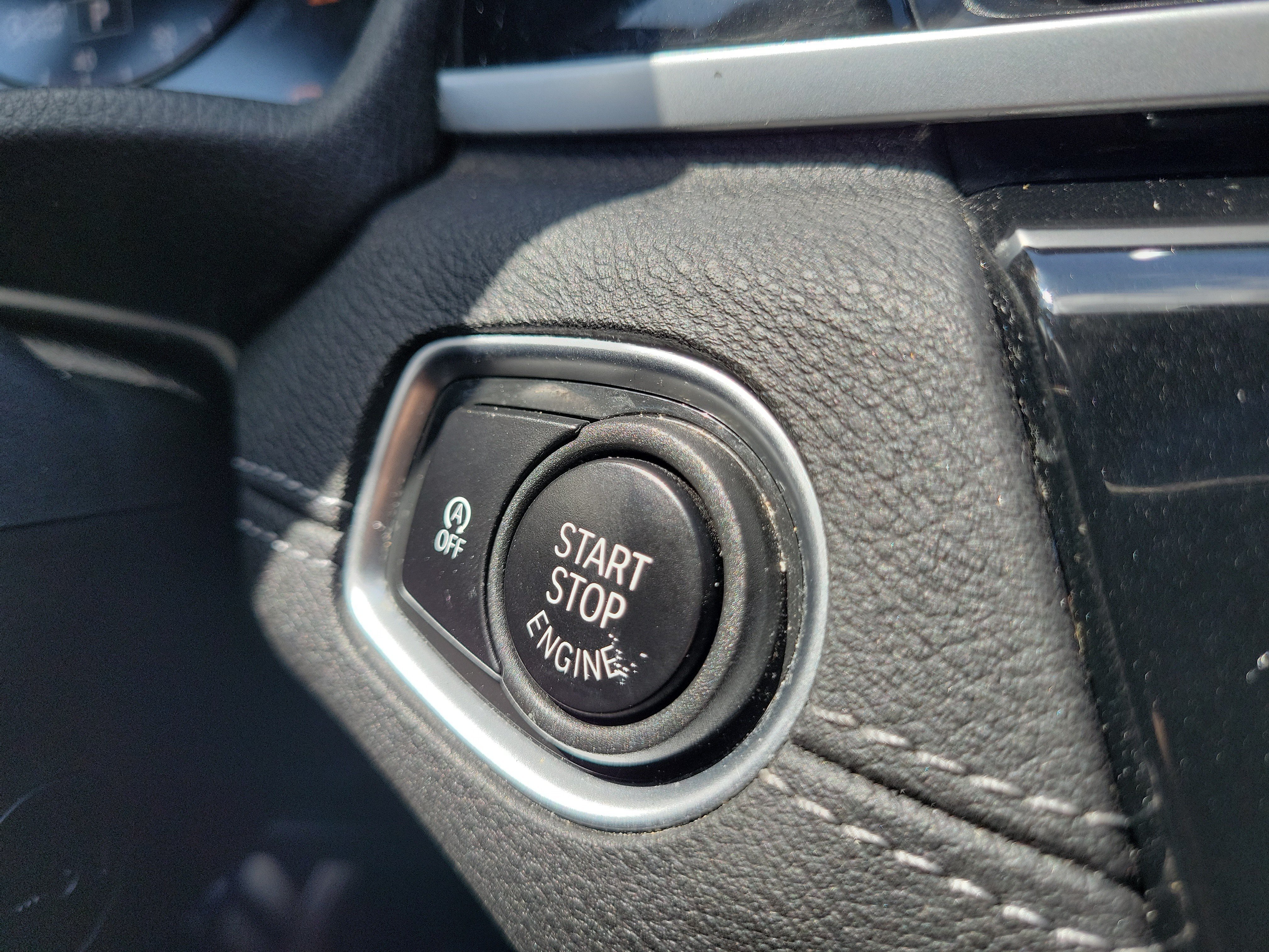 Used 2022 Cashmere Silver Metallic BMW sDrive28i image 29