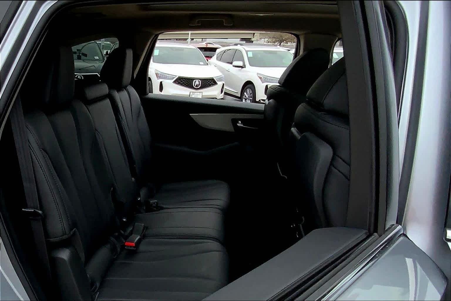 Used 2024 Lunar Silver Metallic Acura  image 19