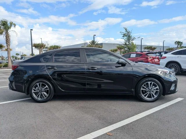 Used 2024 Black Kia LXS image 2