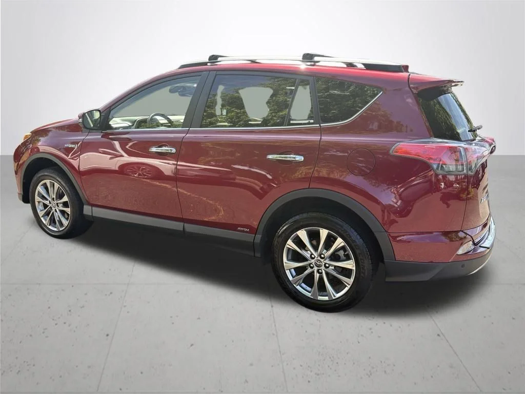 Used 2018 Red Toyota Limited image 8