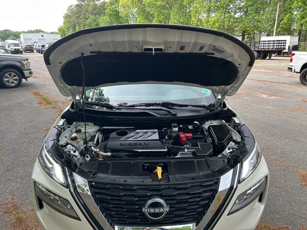 Used 2023 White Nissan SV image 12