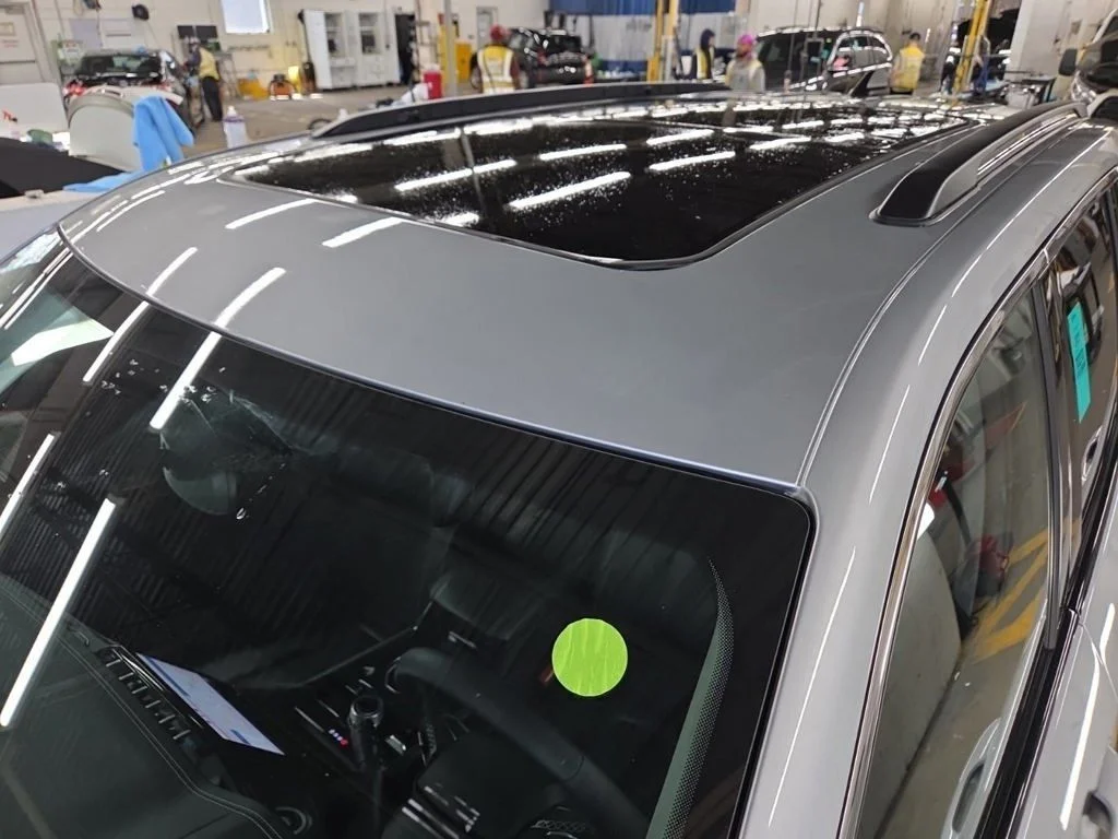 Used 2022 Silver Jeep 4xe image 2