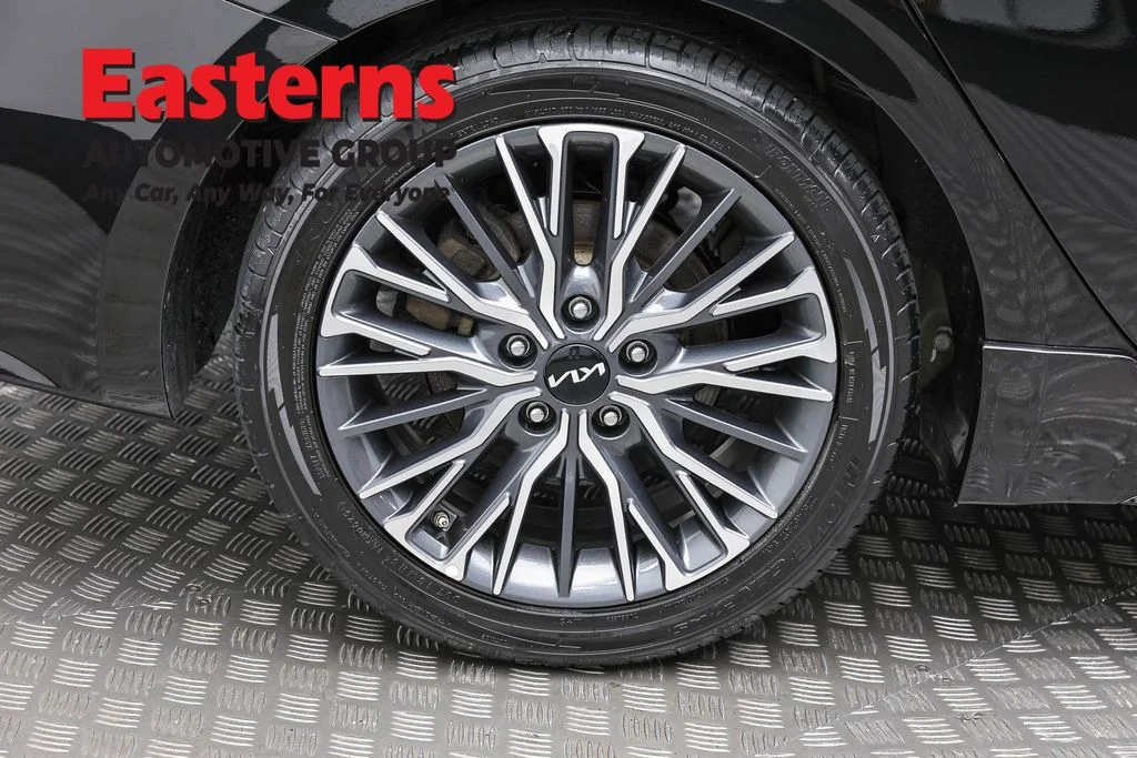 Used 2023 Black Kia GT-Line image 31