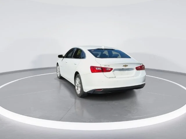 Used 2024 White Chevrolet LT image 6