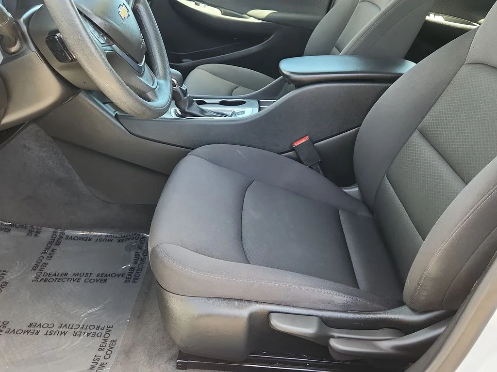 Used 2024 White Chevrolet LS image 9