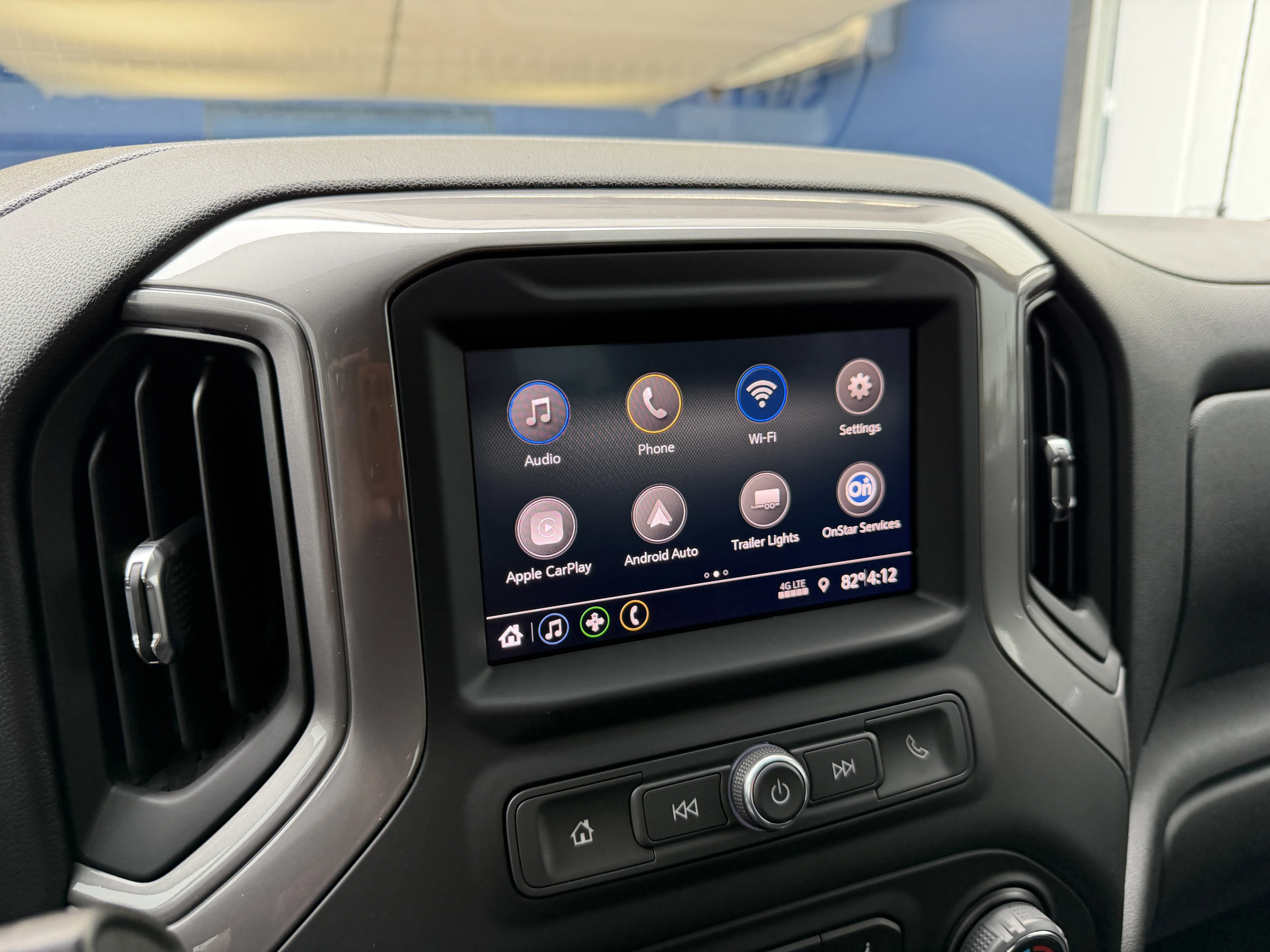 Used 2022 Summit White Chevrolet Custom image 17