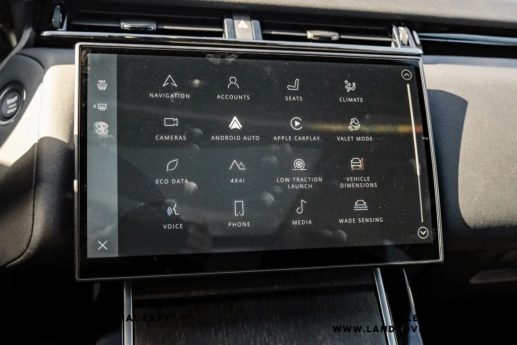 New 2026 Santorini Black Metallic Land Rover S image 28