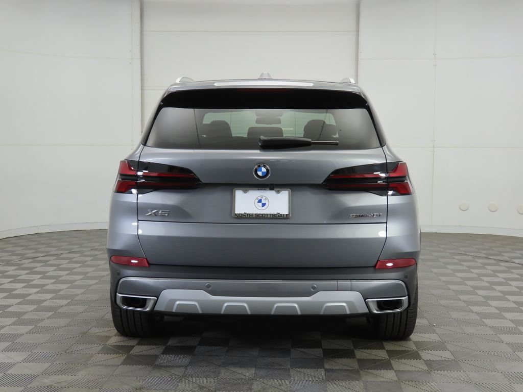 Used 2026 Gray Metallic BMW sDrive40i image 6