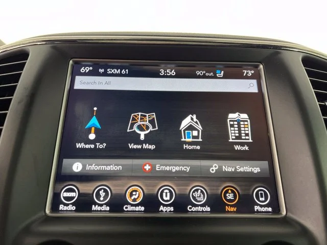 Used 2018 Bright White Clearcoat Jeep High Altitude image 37