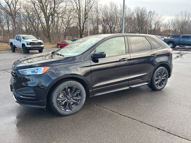 Used 2024 Ford Edge SE with VIN 2FMPK4G90RBA05260 for sale in Kansas City