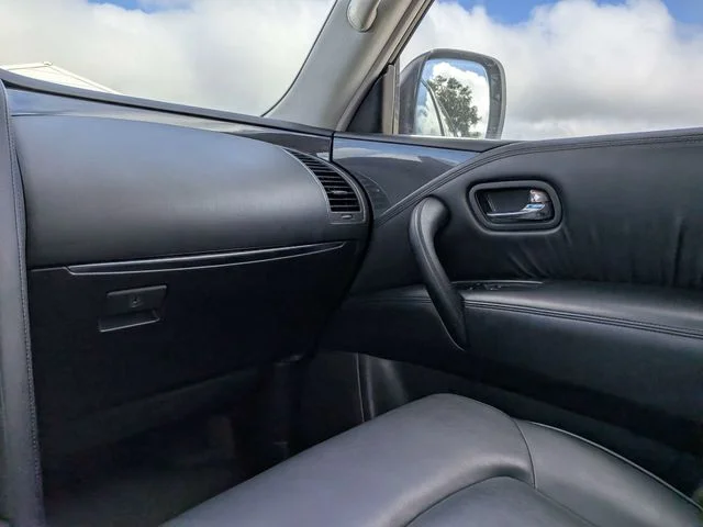 Used 2022 Gray Nissan SV image 16