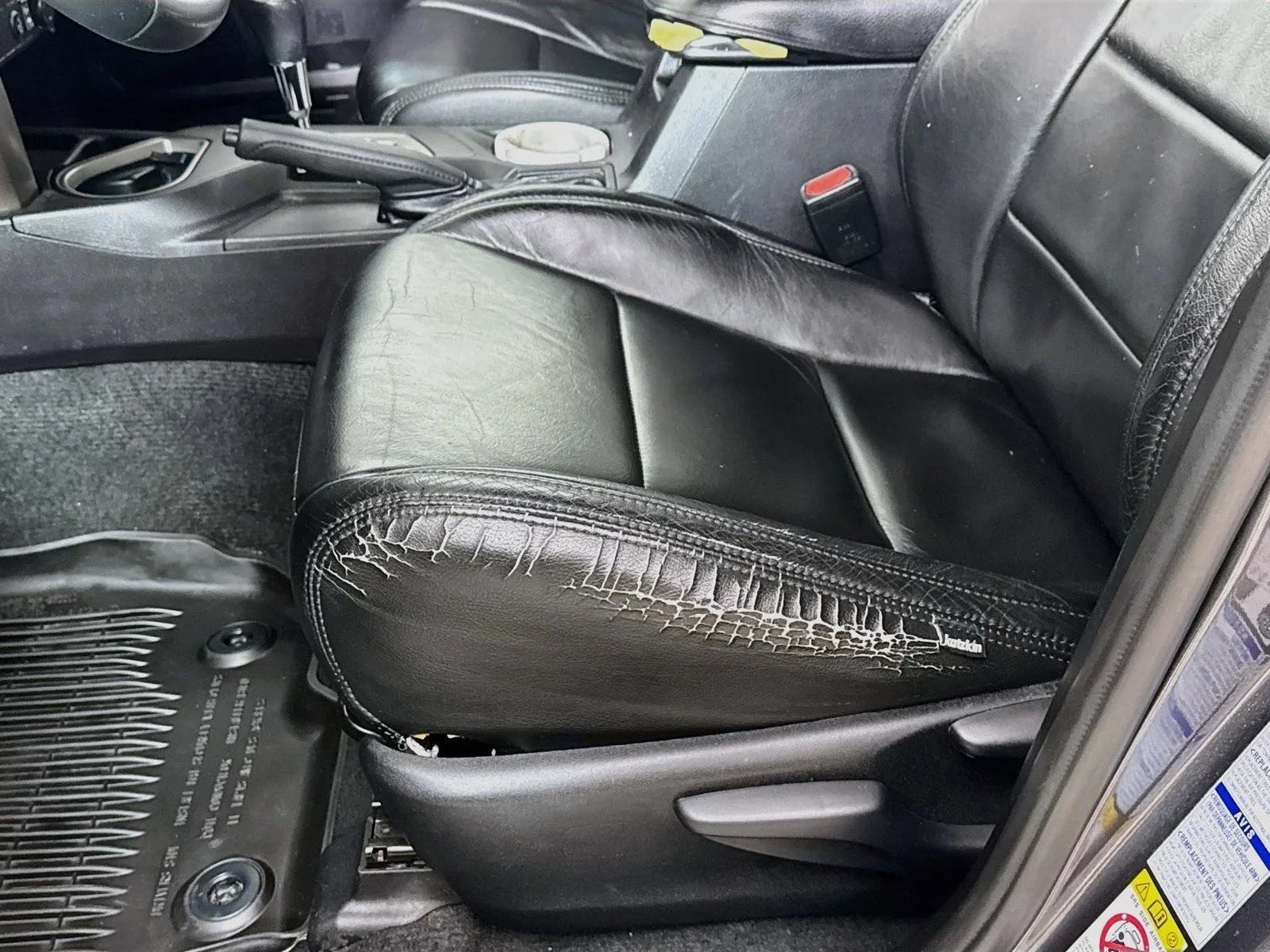 Used 2017 Gray Toyota XLE image 15