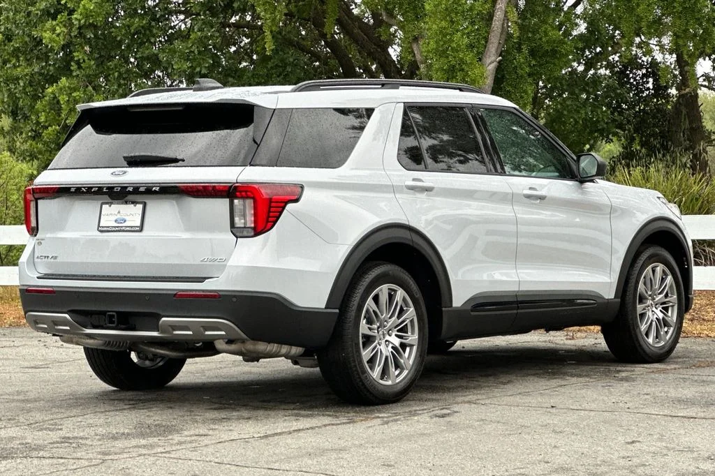 New 2026 White Metallic Ford Active image 4