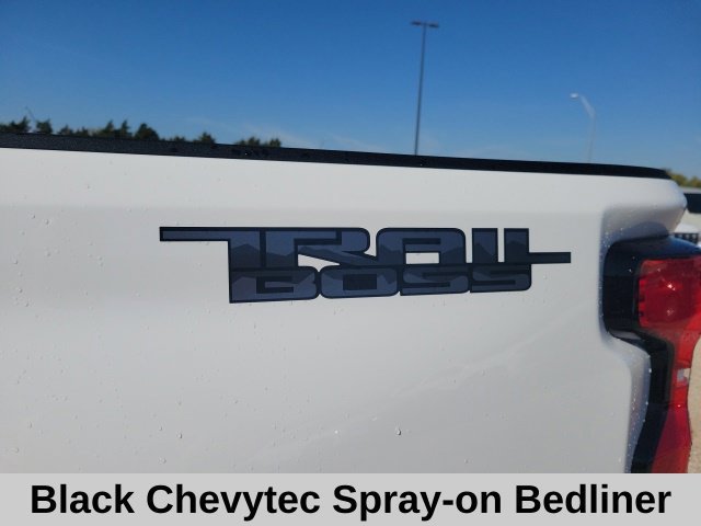 New 2026 Summit White Chevrolet LT image 6