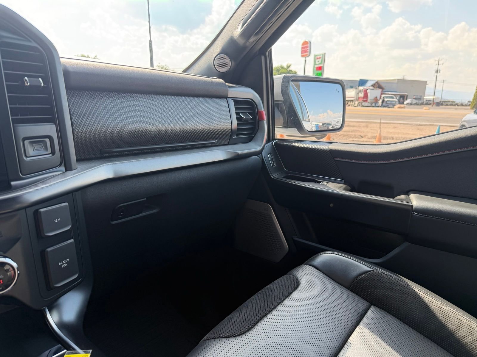Used 2025 Space White Metallic Ford Raptor image 23