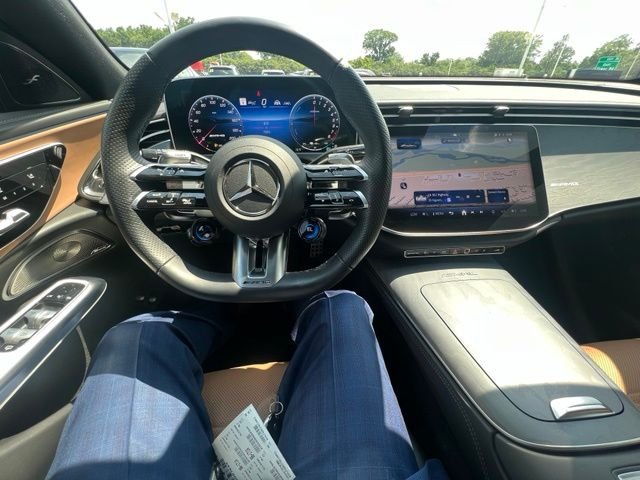 Certified Used 2026 MANUFAKTUR Moonlight White Metallic Mercedes-Benz E 53 AMG® image 18