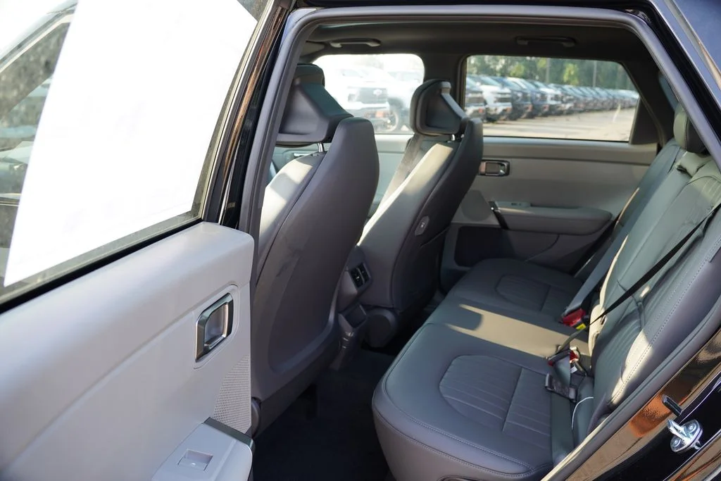 New 2027 Aurora Black Pearl Kia X-Line S image 11