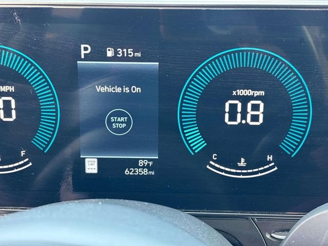 Used 2024 White Hyundai SEL image 19