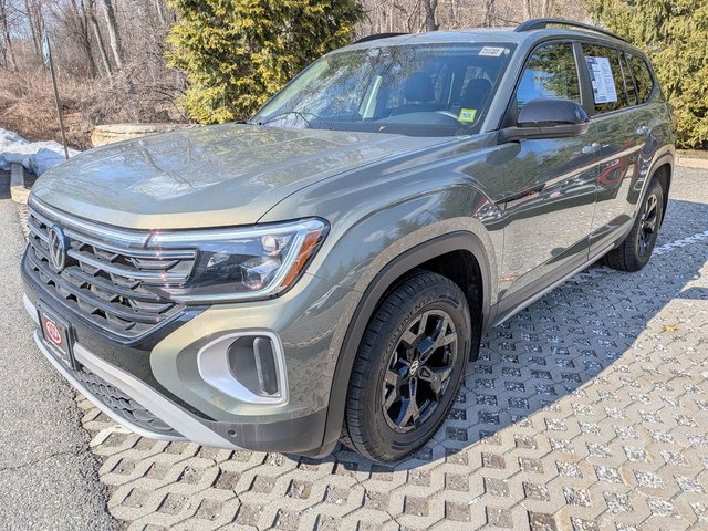 2025 Volkswagen Atlas 2.0T Peak Edition