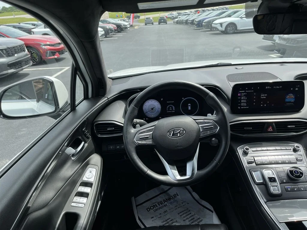 Used 2023 White Hyundai Calligraphy image 20