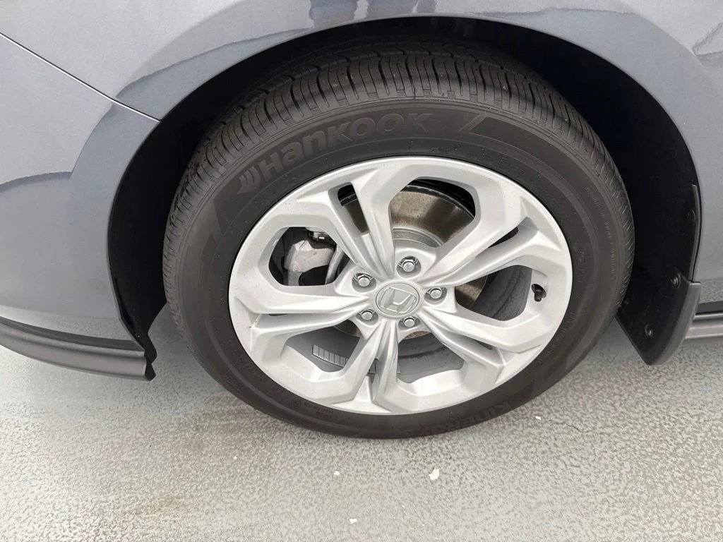 New 2026 Meteorite Gray Metallic Honda LX image 4