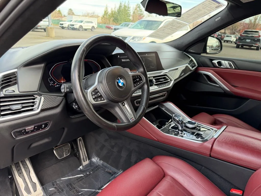 Used 2022 Manhattan Green Metallic BMW M50i image 17