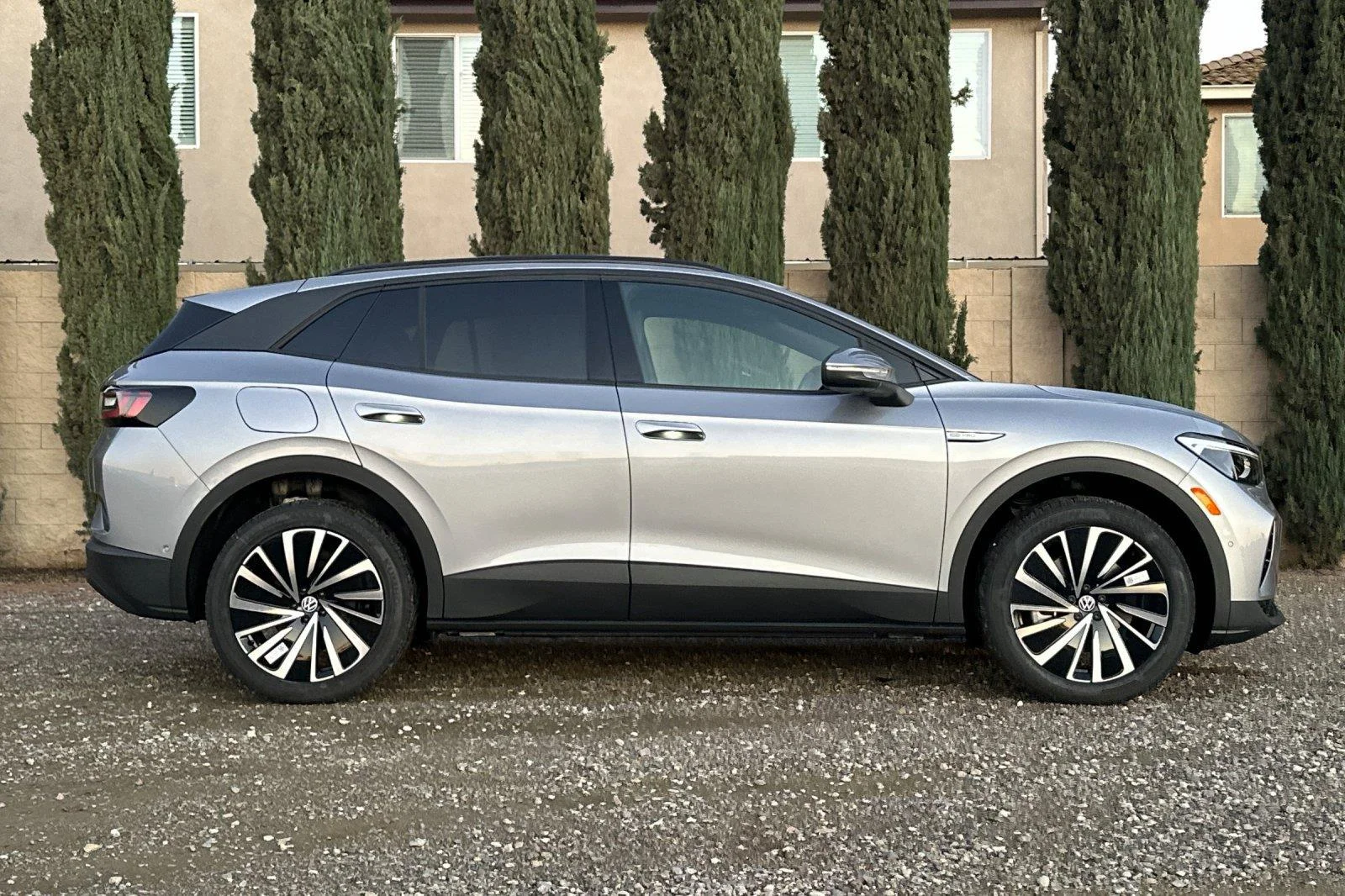 New 2026 Silver Mist Metallic Volkswagen Pro image 3