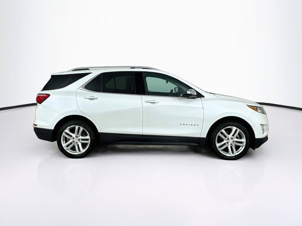 Used 2020 Iridescent Pearl Tricoat Chevrolet Premier image 8