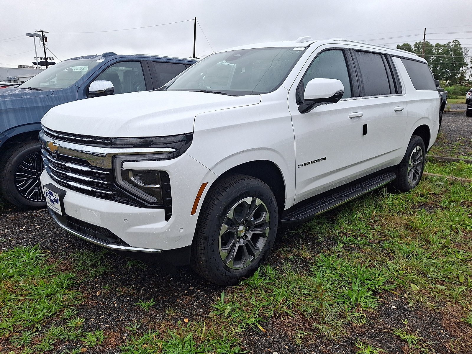 New 2026 Summit White Chevrolet LT image 3