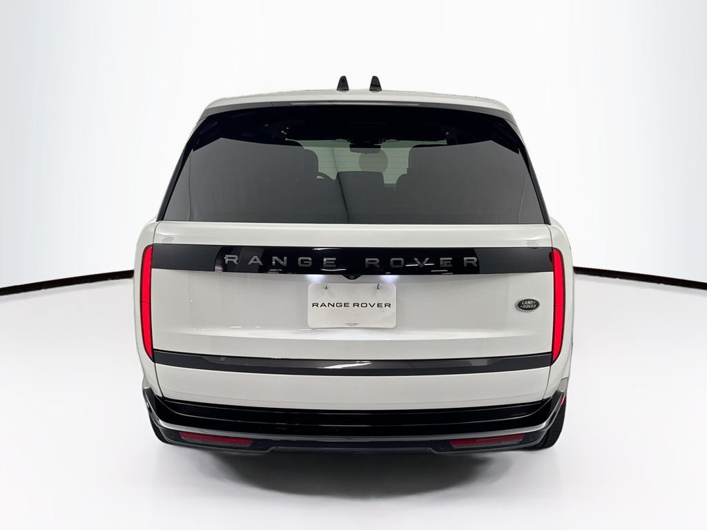 Used 2023 White Land Rover Autobiography image 6