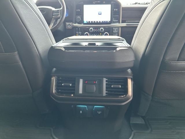 Used 2025  Ford King Ranch image 25