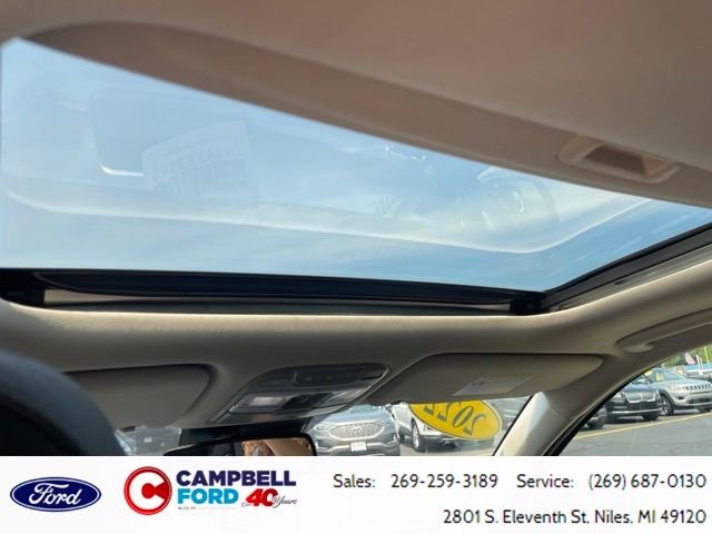 Used 2022 Black Kia SX image 27