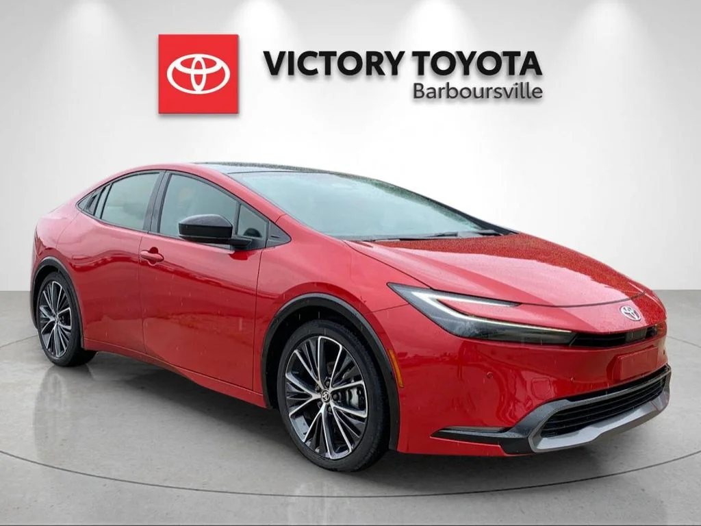 Used 2025 Red Toyota Limited image 5