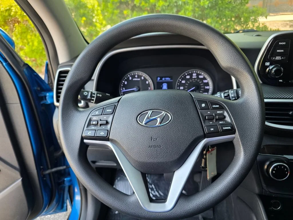 Used 2019 Blue Hyundai SE image 20