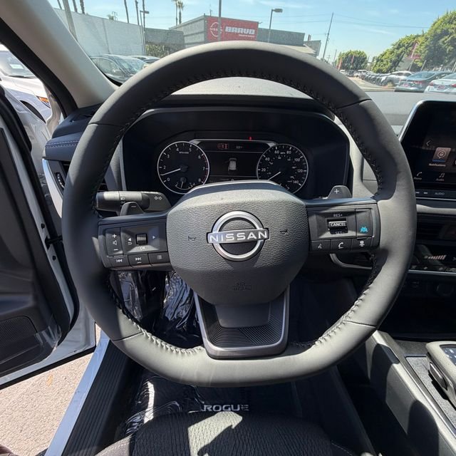 New 2026 Everest White Pearl TriCoat Nissan SV image 17