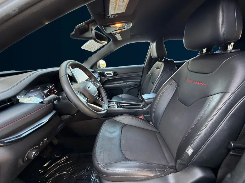 Used 2025 Silver Jeep Trailhawk image 10