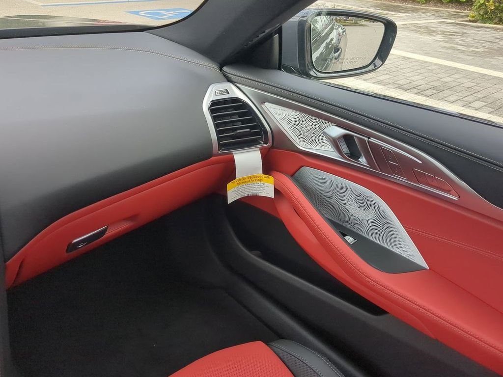 2026 BMW 8 Series 840i - Photo 17