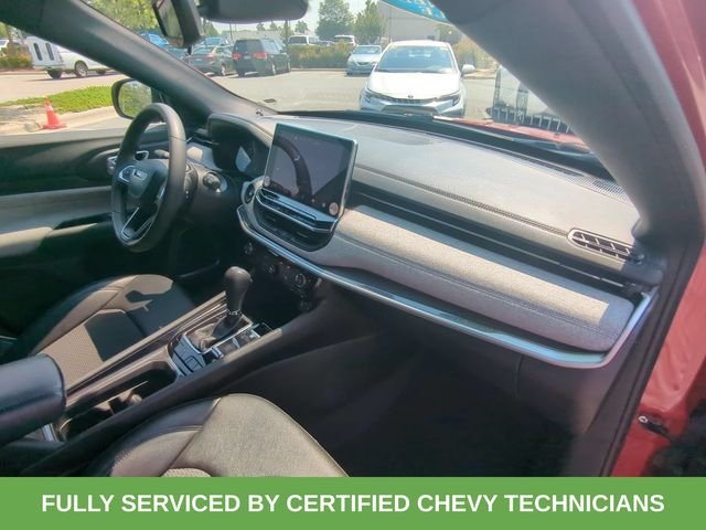 Used 2024 Red Jeep Latitude image 47
