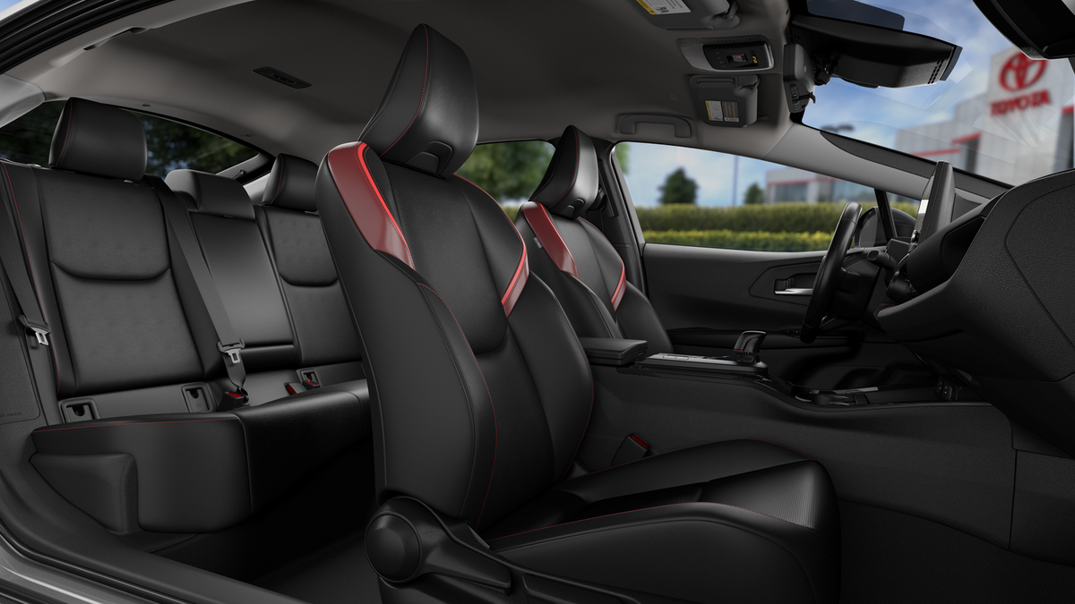 2026 Toyota Prius Plug-in Hybrid XSE Premium - Photo 35