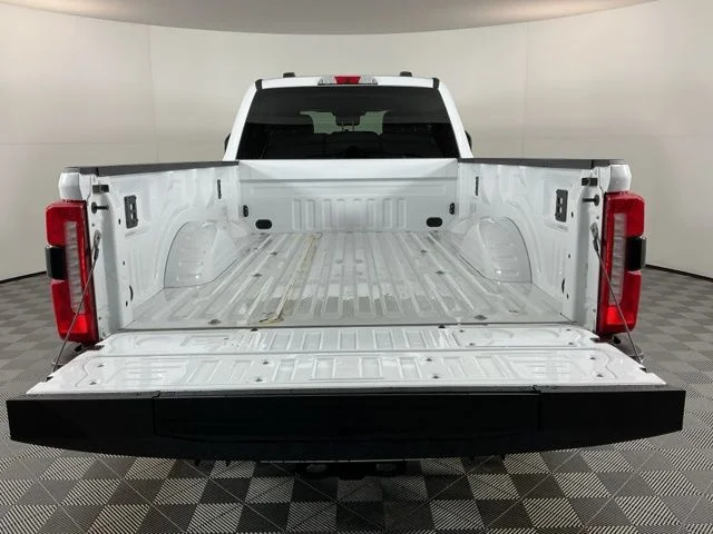 Certified Used 2025 White Ford Lariat image 7
