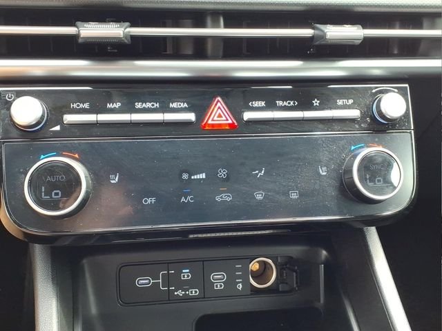 New 2026 White Hyundai SEL Premium image 22