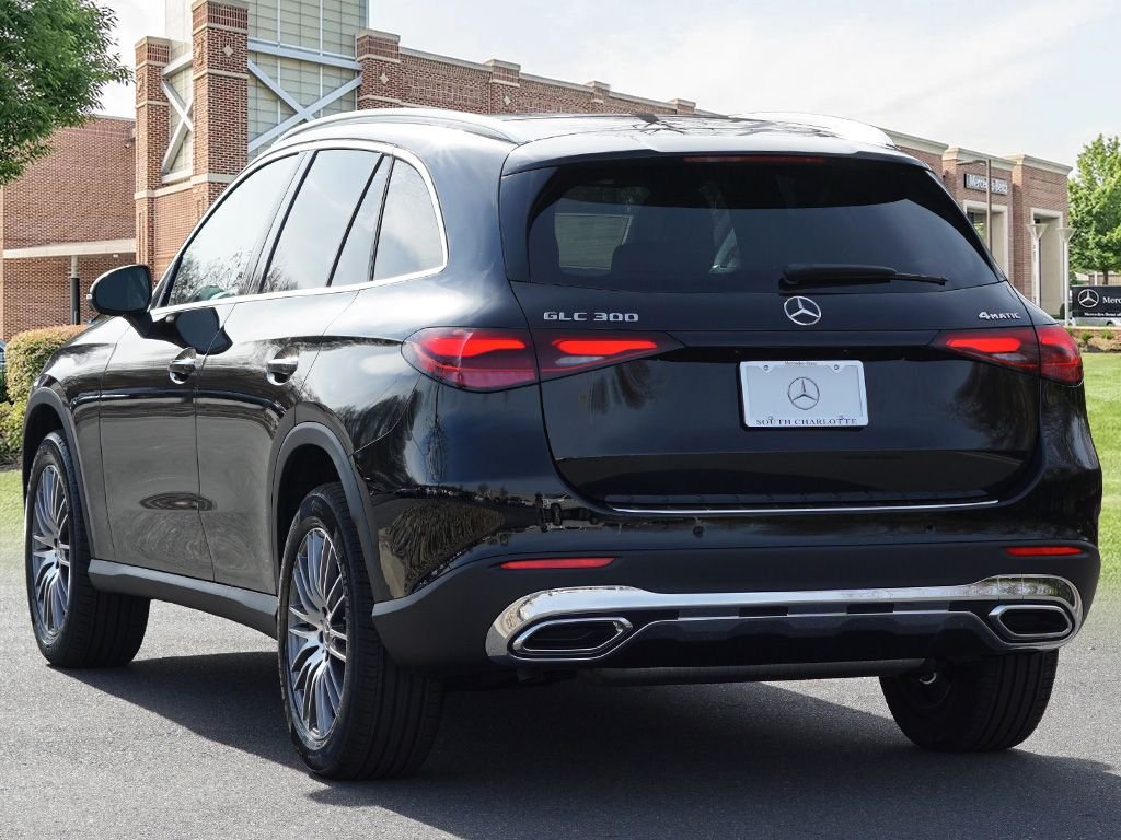 Used 2026 Black Mercedes-Benz GLC 300 image 7