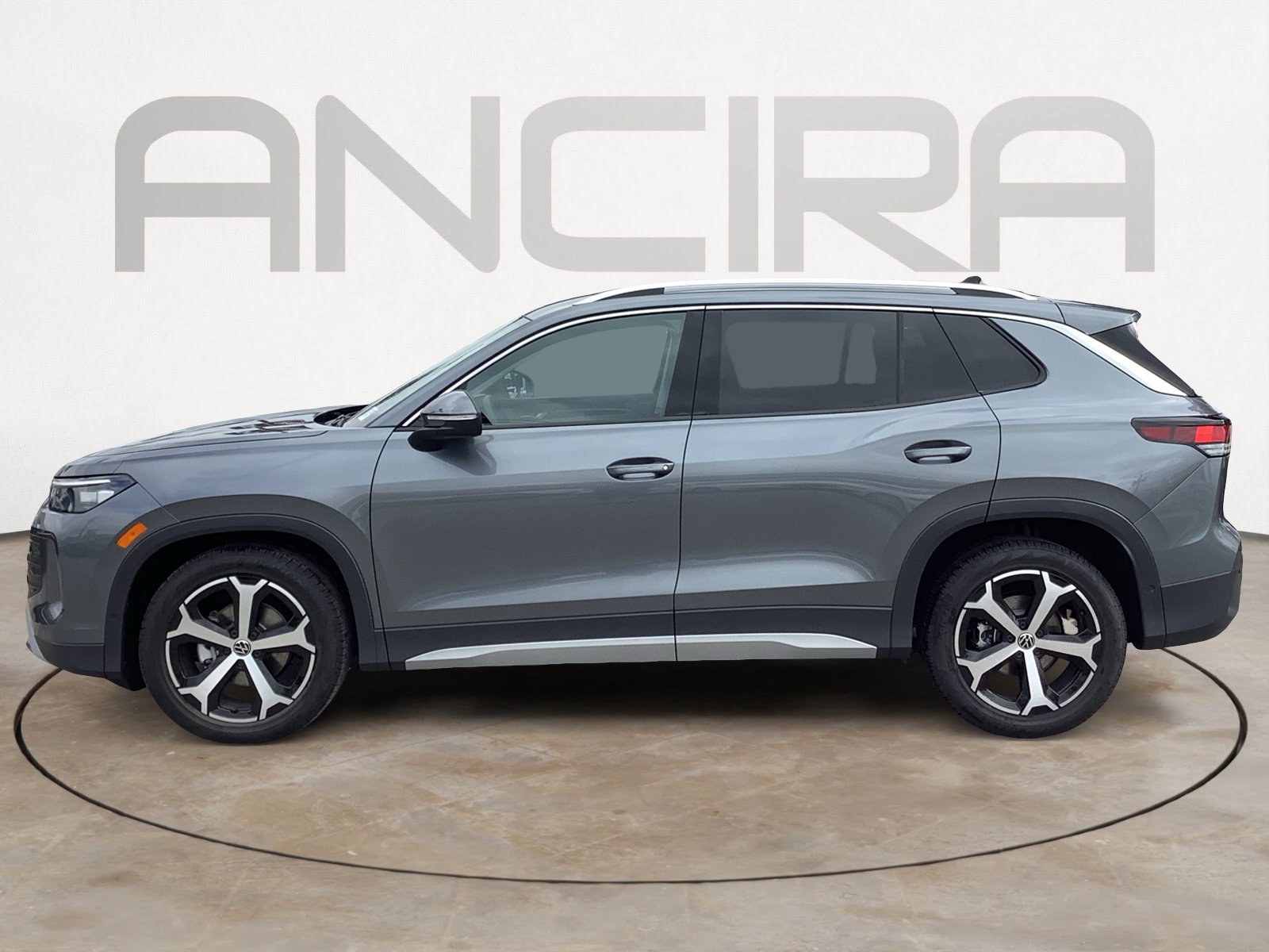New 2026 Platinum Gray Metallic Volkswagen SE image 5