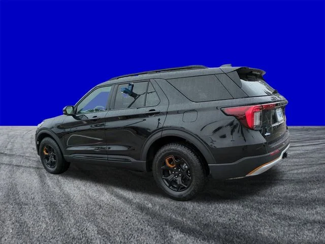 New 2026 Agate Black Metallic Ford Tremor® image 6