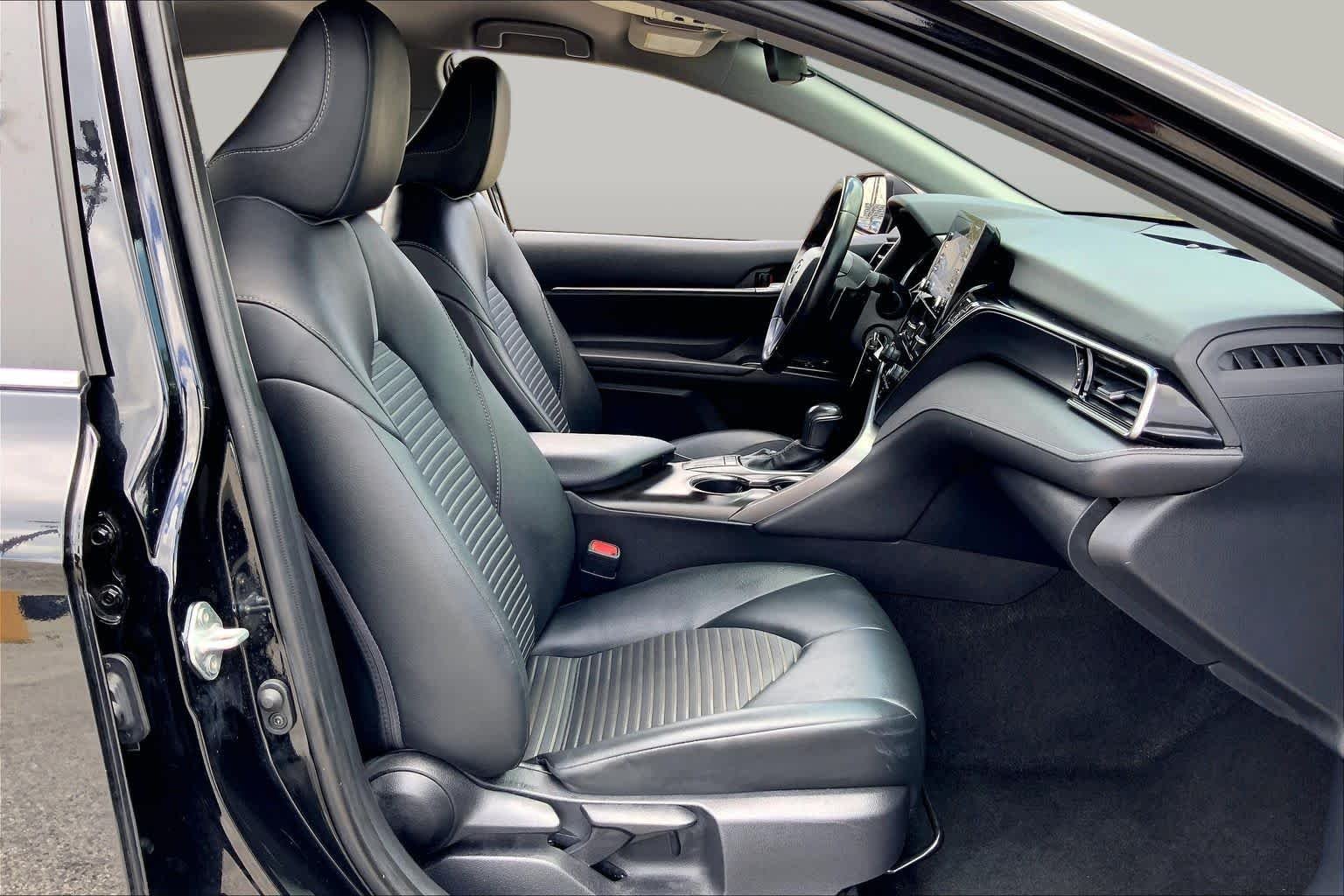 Used 2024 Midnight Black Metallic Toyota SE image 9