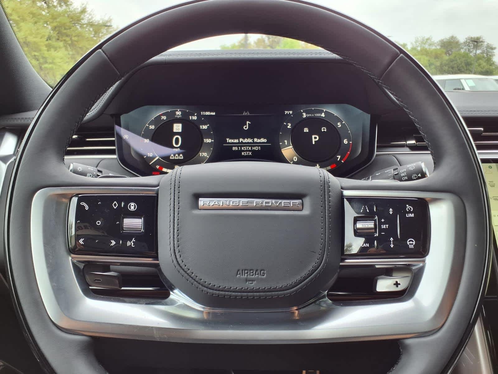New 2026 Eiger Grey Land Rover SE image 16