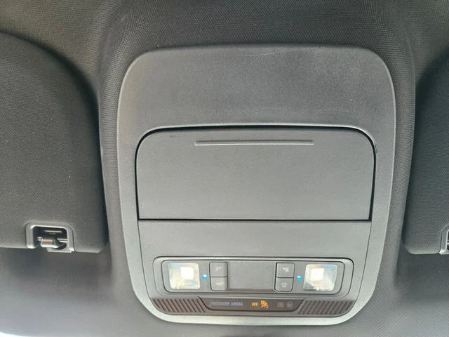 Used 2023 Black Ford XLT image 27